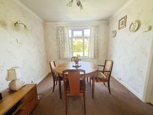 Dining room- click for photo gallery
